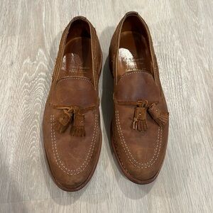 Allen Edmonds Mens Brown Leather Loafers.